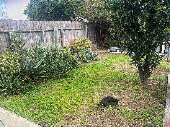 5th image of 1752 Oliver Ave