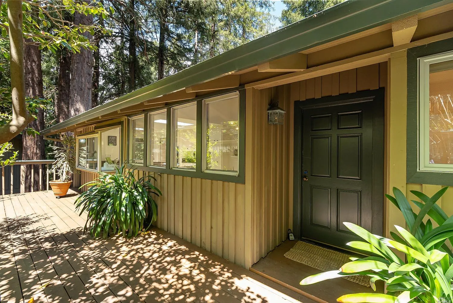 200 Helens Lane photo 1