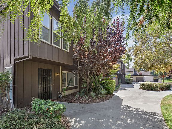 3rd image of 2383 Antelope Dr