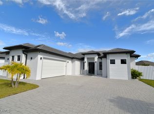 121 NW 10th Ave, Cape Coral, FL 33993