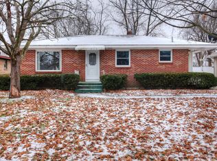 864 32nd St SW, Wyoming, MI 49509
