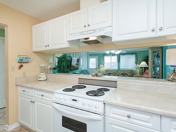 5th image of 8443 Gulf Blvd APT D16