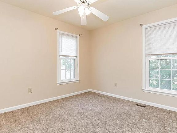 3rd image of 11601-1 Pleasant Meadow Dr #11601-1