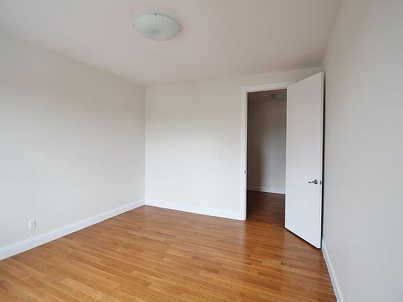 4th image of 940 St Nicholas Ave APT 6b