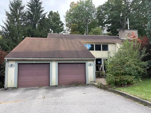 7 Thistle Ct, Tillsonburg, ON N4G 2S8