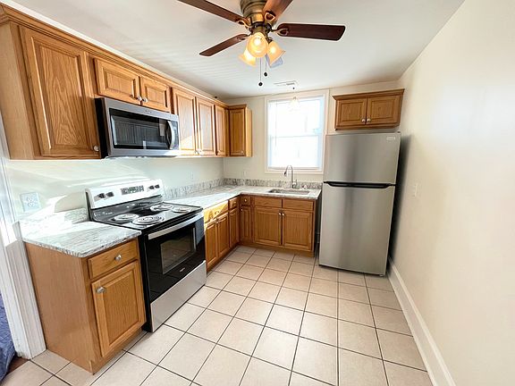 3rd image of 2212 Bailey Dr