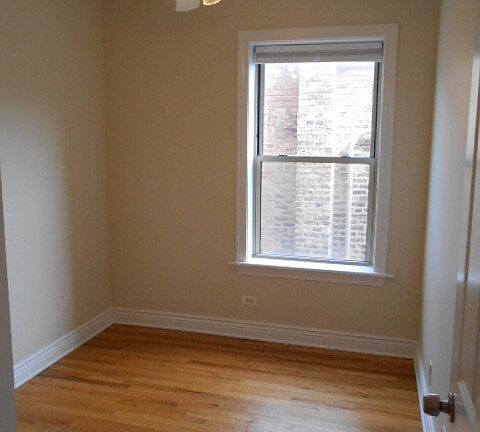 3rd image of 1210 W Waveland Ave #12123