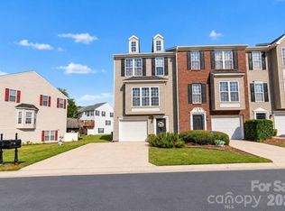 2126 Midnight Blue Ln, Fort Mill, SC 29708