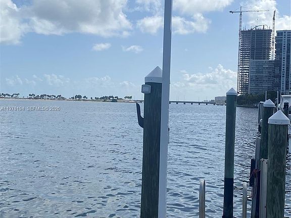 3rd image of 1901 Brickell Ave #29A