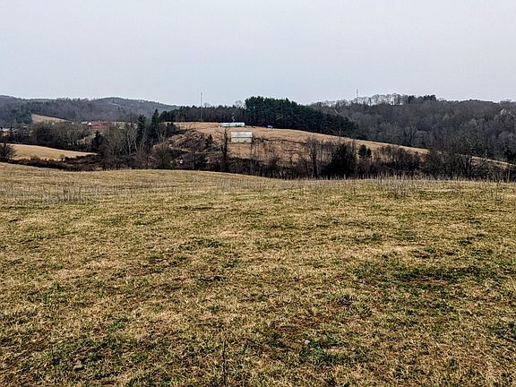 2nd image of 954 Island Creek Dr