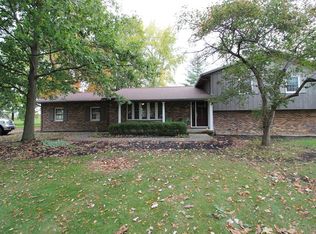 16267 Nottingham Dr, Wapakoneta, OH 45895