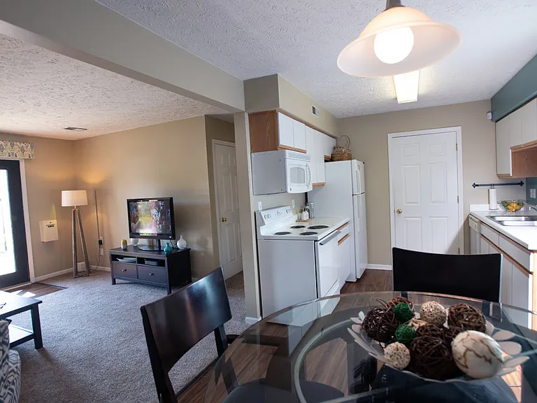 Victoria Pointe — Photo 13
