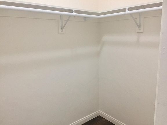 5th image of 3017 C St