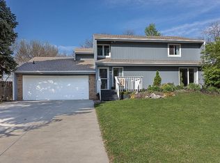916 S 153rd St, Omaha, NE 68154