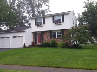3925 Nottingham Ter, Hamburg, NY 14075