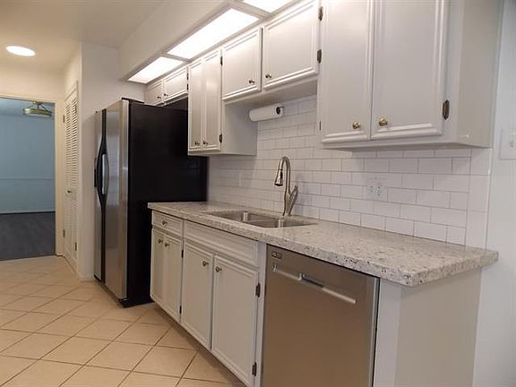5th image of 5662 Longwood St