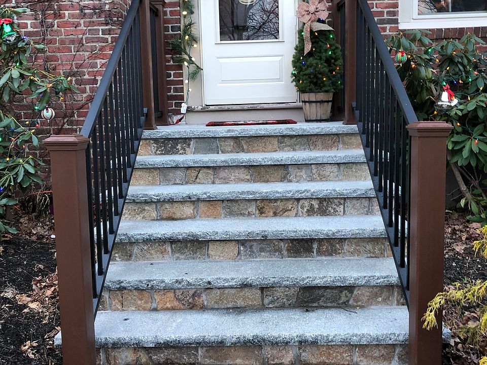 2nd image of 42 Paine St