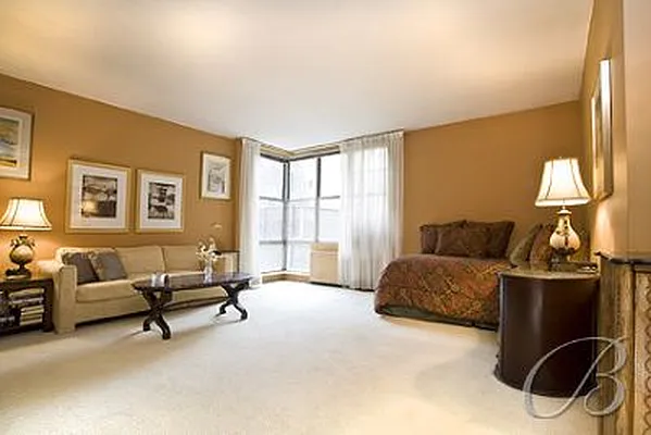 Sold by Bellmarc Realty | media 5