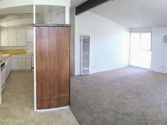 5th image of 4503 N Heathdale Ave