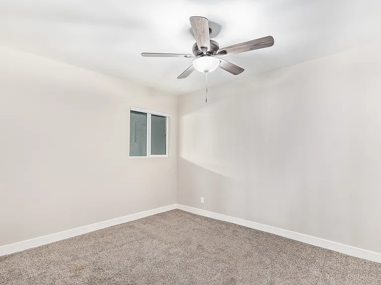 2136 W Village Dr — Photo 29