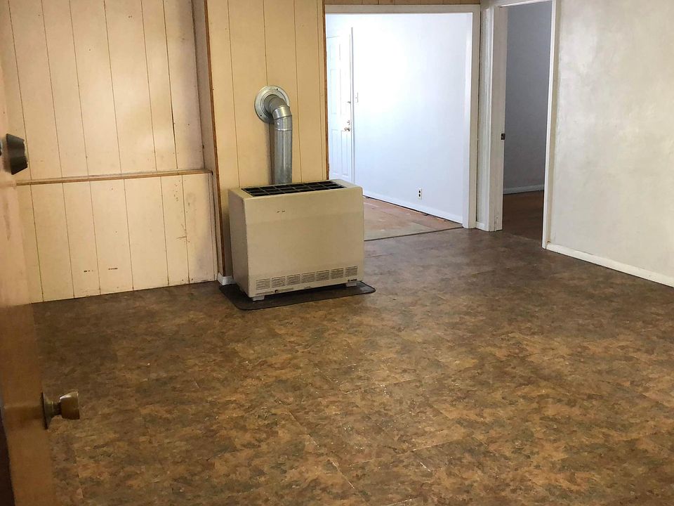 2nd image of 282 Phillips Ave APT 1