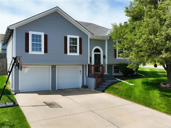 219 NW 113th Ter, Kansas City, MO 64155