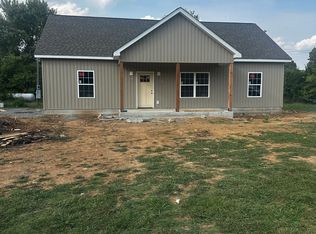 321 Deer Point Rd, Unionville, TN 37180