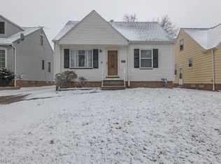 8121 Fernhill Ave, Parma, OH