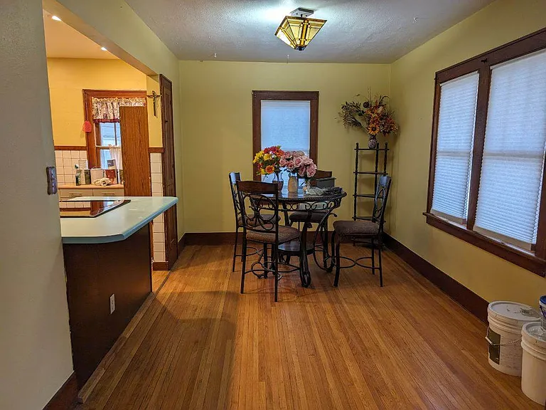 1256 Pine St — Photo 3
