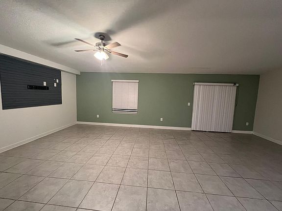 5th image of 748 Simone Ct