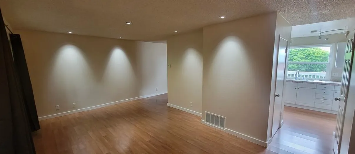 3 bed, 1197 sqft, $3,000 — Photo 1