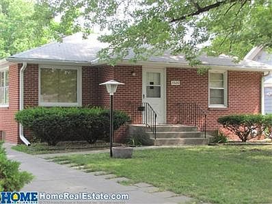2nd image of 3526 Everett St