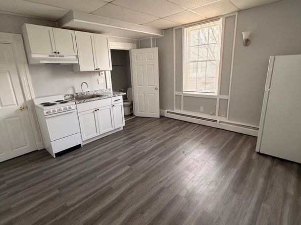 28 Broad St #2