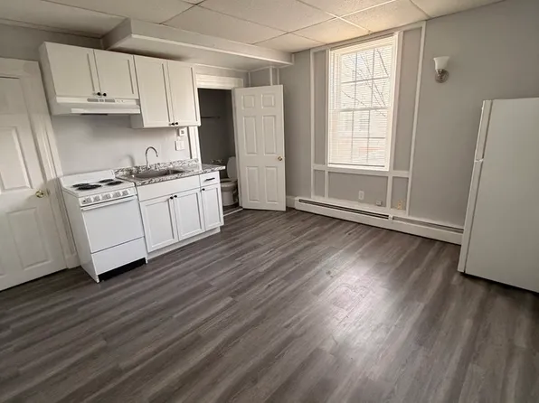 28 Broad St, Warren, RI