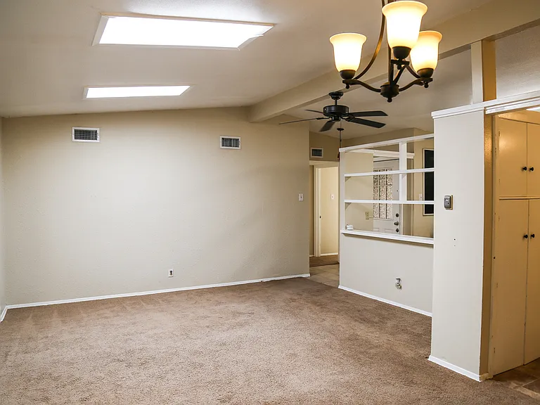 2819 Bent Bow Dr — Photo 4