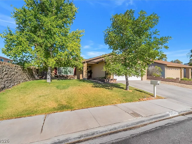 4565 Meridian Dr — Photo 1