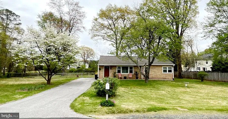 8037 Holly Ln photo 1