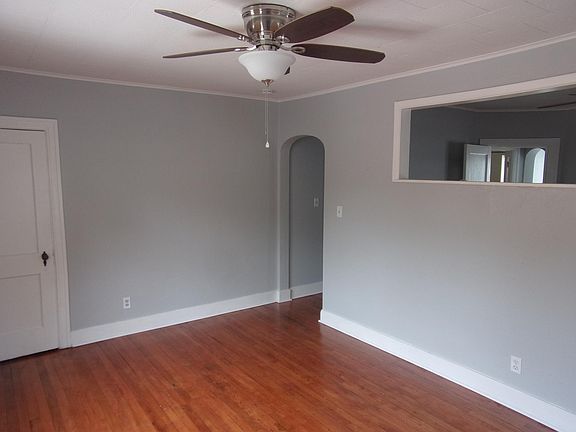 2nd image of 442 30th Ave N #9