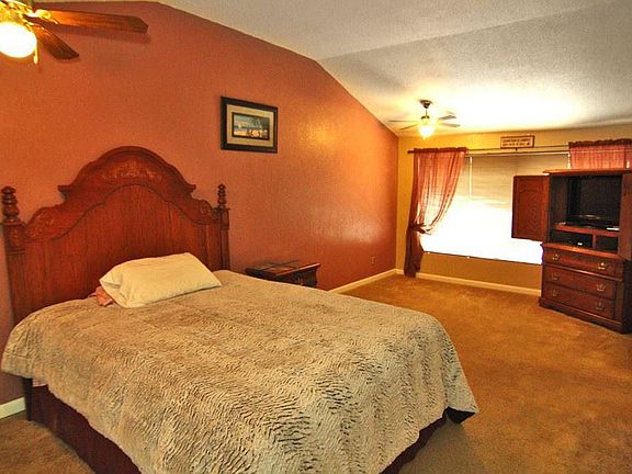5th image of 1726 Themis St