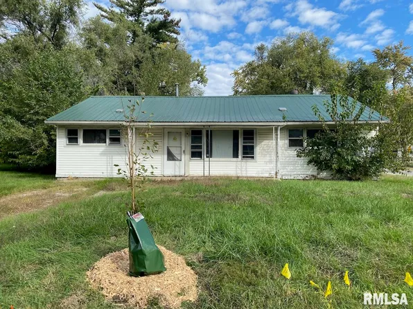 2303 W Millman St, Peoria, IL 61605