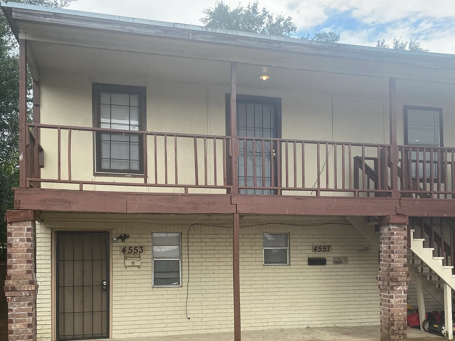 2 bed, 800 sqft, $1,100 — Photo 1