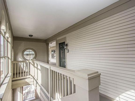 5th image of 37 Buttles Ave