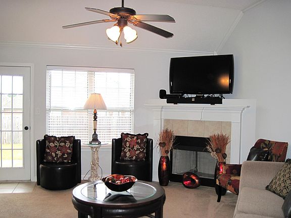 2nd image of 4304 Louden Dr