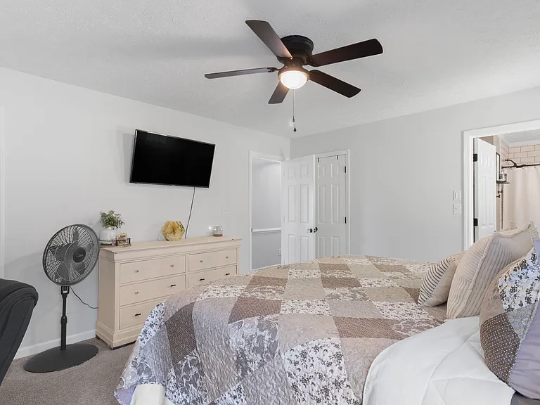 4531 Mobius Rd — Photo 16