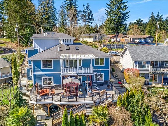 3rd image of 20916 Church Lake Dr E