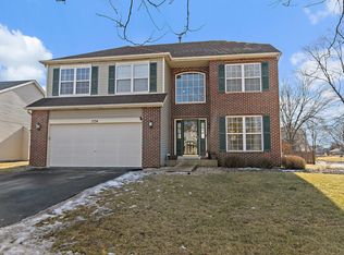 1534 Patterson Ave, North Aurora, IL 60542