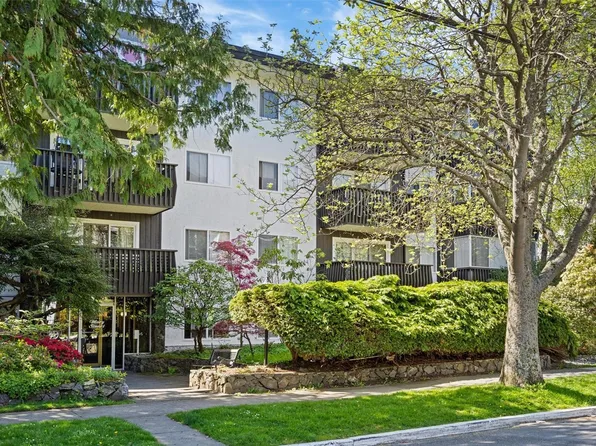 1035 McClure St #204, Victoria, BC V8V 3G1