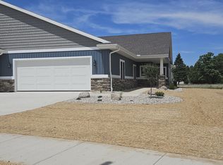3725 Newcastle Dr UNIT 31, Janesville, WI 53546