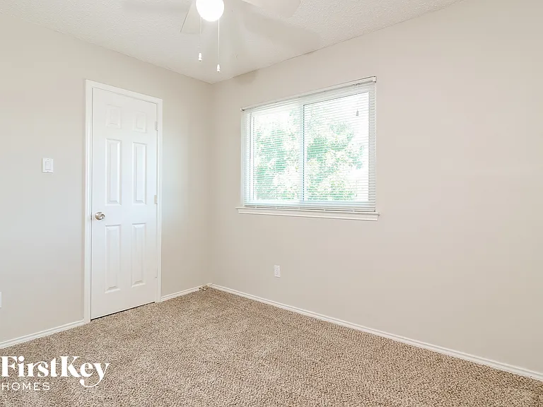 501 Timber Way Dr — Photo 12