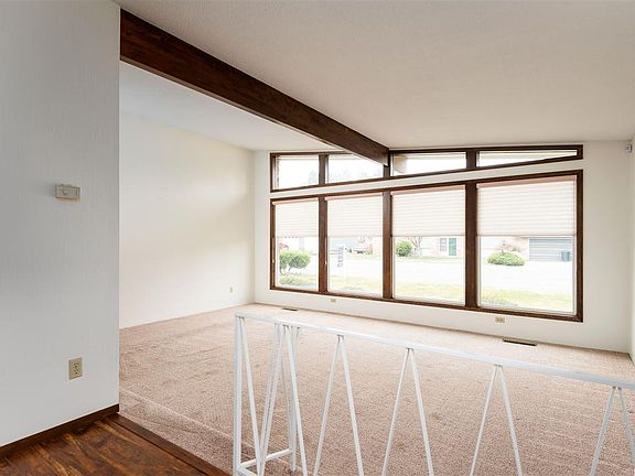 5th image of 3021 Wilcox Dr
